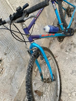 Bicicleta Montaña Azul y Morada
