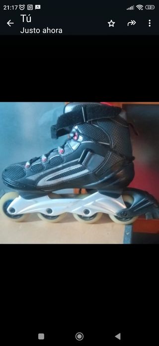 Patines en línea T 44.negros y plateados