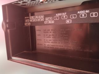 Televisor Loewe Negro.