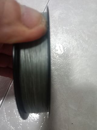 Lote de hilos trenzados para la pesca.