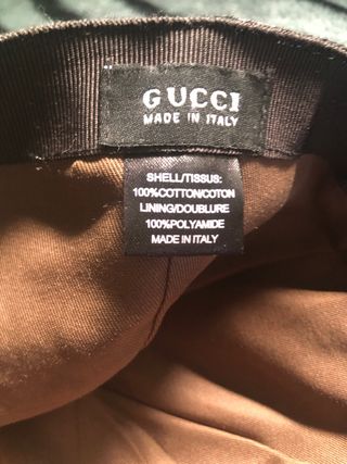 Gorra Gucci Negra con Tiras
