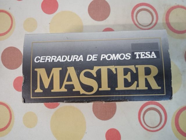 Pomos de puerta marca Tesa