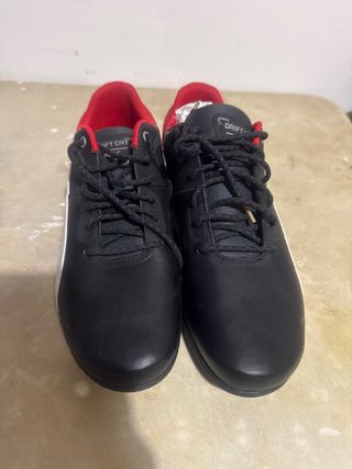 Zapatillas Puma Ferrari Negras y Rojas
nuevas 