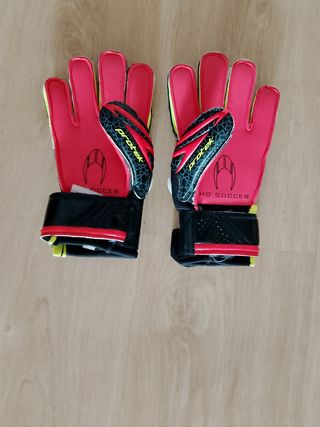 Guantes de portero rojos y negros