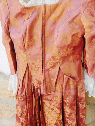 Traje fallera hecho a mano