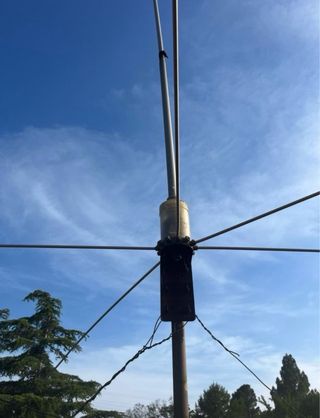 Radioaficionado+Antena
(Galaxy SaturnCB)