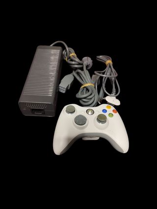 Consola Xbox 360 Elite + Mando + cableado