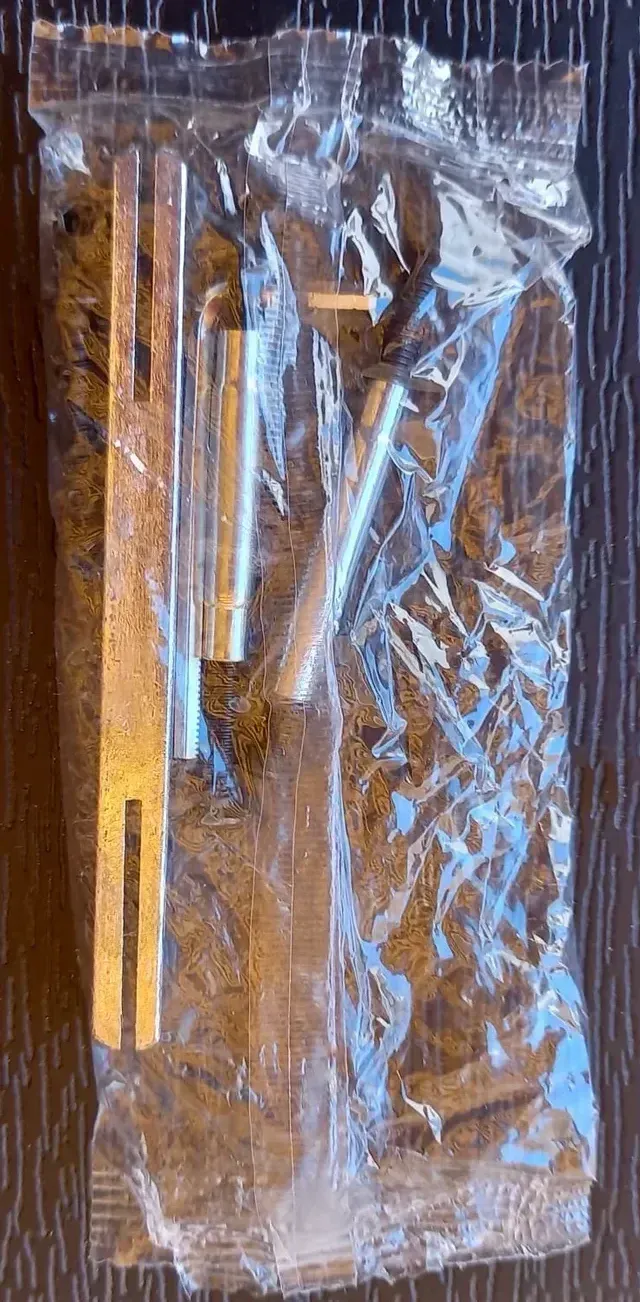 Maneta negra para puerta con placa