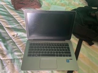Portátil HP Plata con ratón inalámbrico 