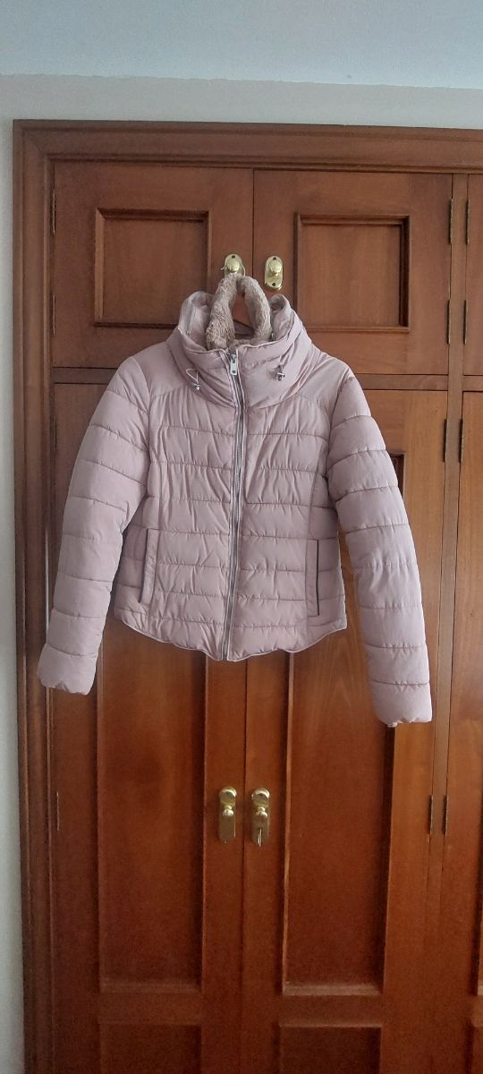 Plumífero rosa Zara