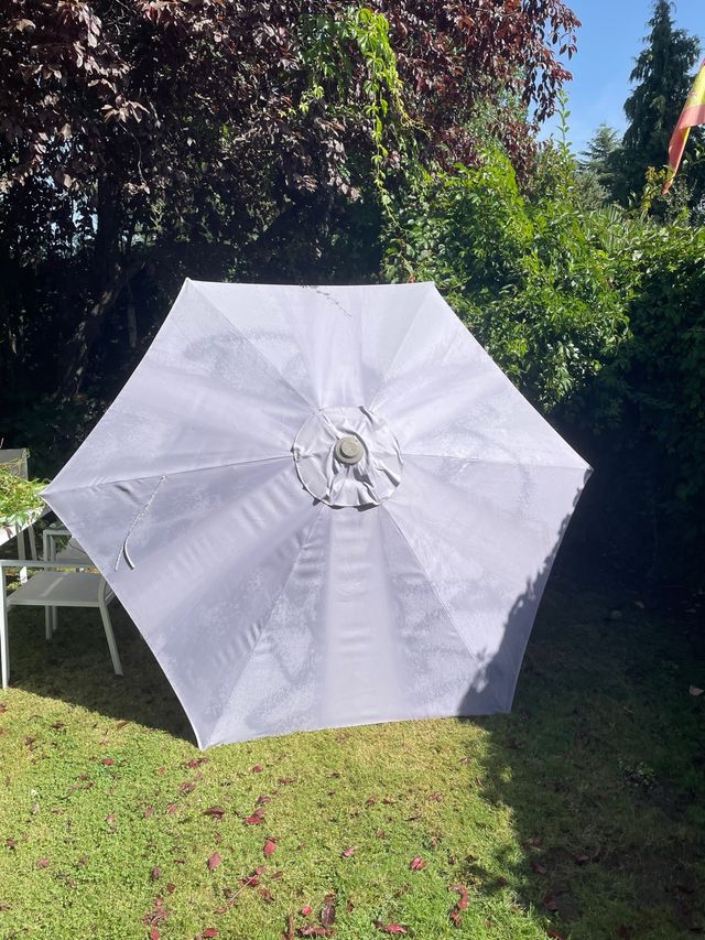 Sombrilla de jardín 2.60m  de ancho