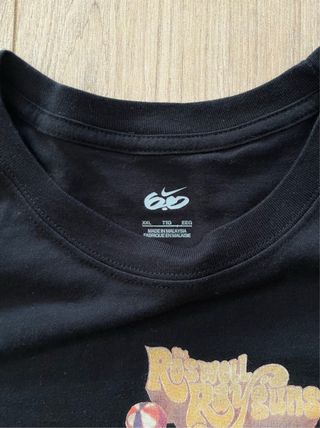 Camiseta Nike Retro Negra