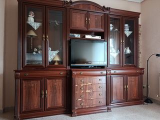 Mueble de comedor de madera