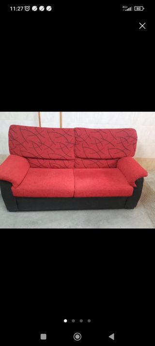 Sofá de 2 plazas rojo y negro