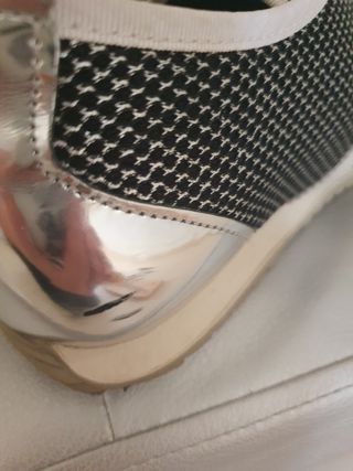 Zapatillas Munich Negras y Blancas