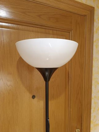 Lámpara de pie negra 175 cm