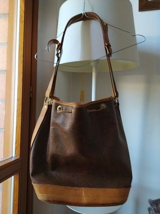 Borsa secchiello in pelle marrone