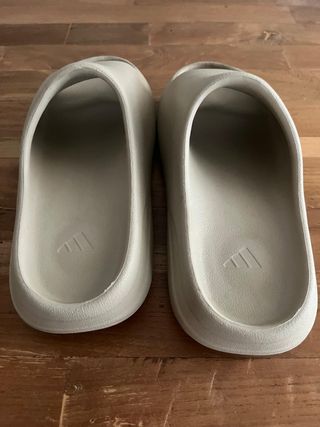 Chanclas Adidas Yeezy Slide Beige