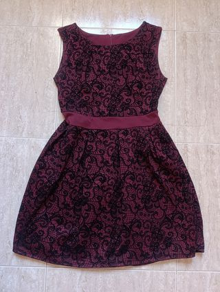 Vestido con encaje negro