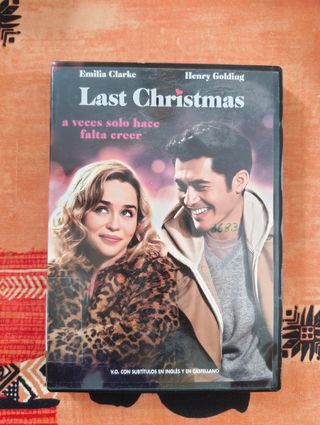 Películas en DVD con libros de inglés.