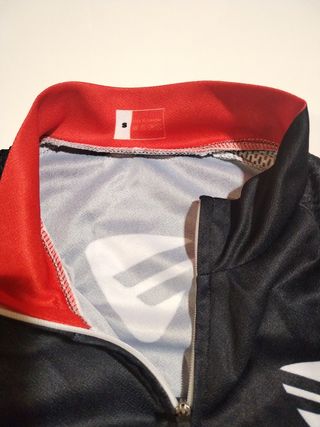 Maillot Ciclisme Berria Negre