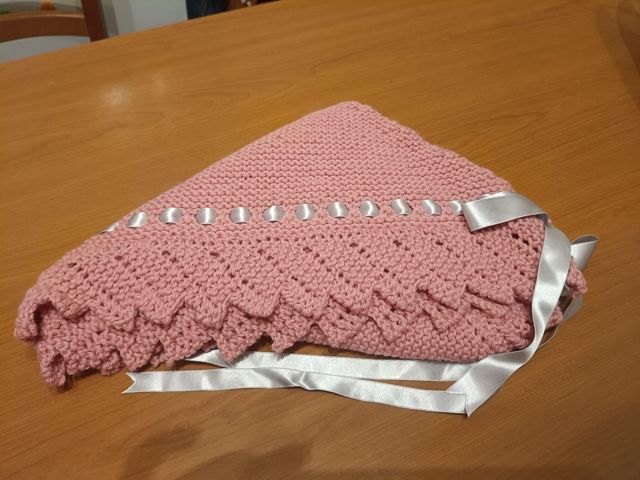 Eskuz egindako tokilla/ Toquilla hecha a mano