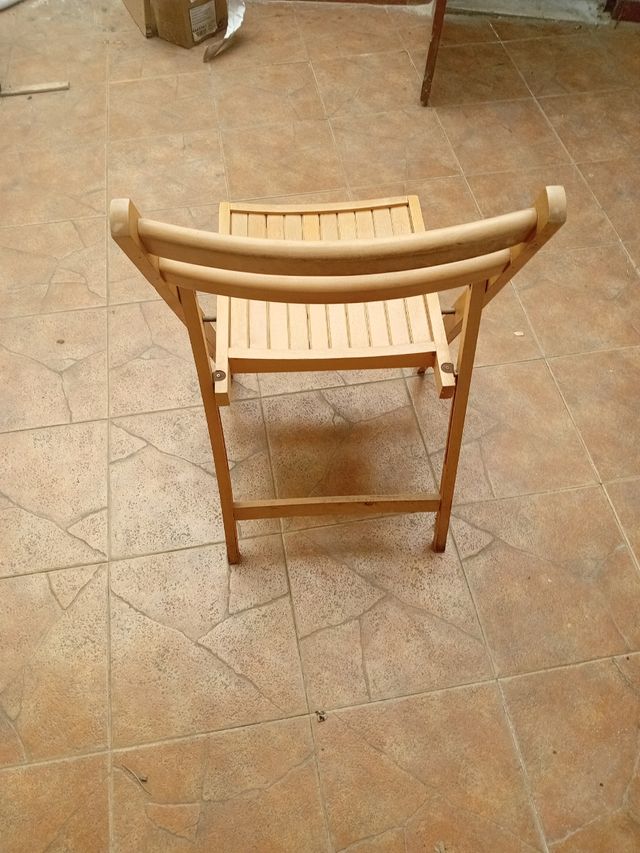 Silla de madera plegable