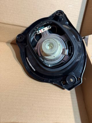 Subwoofer Mercedes W205 W213 W222