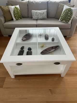 Mesa de centro de madera y cristal