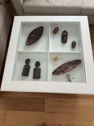 Mesa de centro de madera y cristal