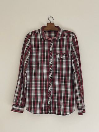 Camisa de cuadros roja, verde, blanca y amarilla
