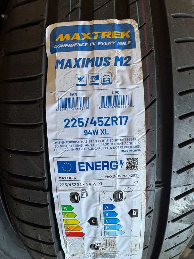 Neumático Maxtrek Maximus M2 225/45ZR17 94W XL