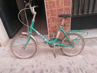 Bicicleta BH clásica verde. Modelo pequeña