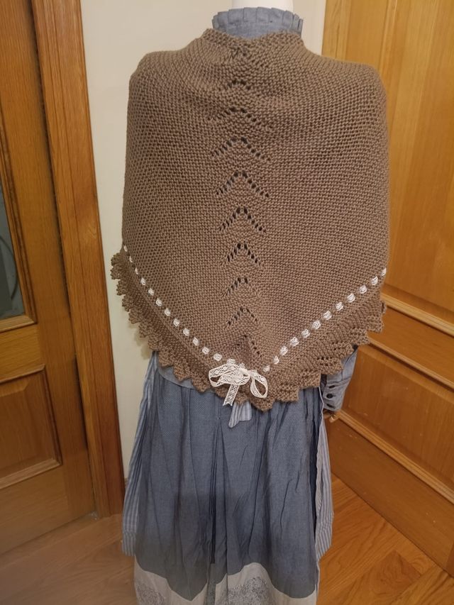 Eskuz egindako tokilla/ Toquilla hecha a mano