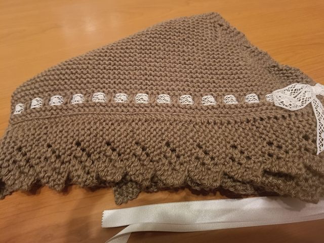 Eskuz egindako tokilla/ Toquilla hecha a mano