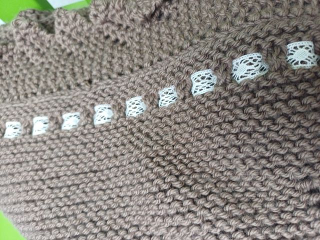 Eskuz egindako tokilla/ Toquilla hecha a mano