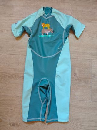 Neopreno, Toalla y Chanclas 4-5 años