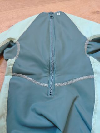 Neopreno, Toalla y Chanclas 4-5 años
