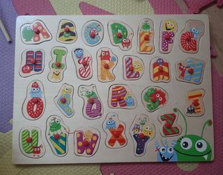 Puzzle de Madera con Letras y Monstruos