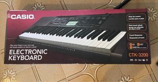 Teclado Electrónico Casio CTK-3200  pie incluido