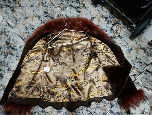 Chaquetón de pelo marrón