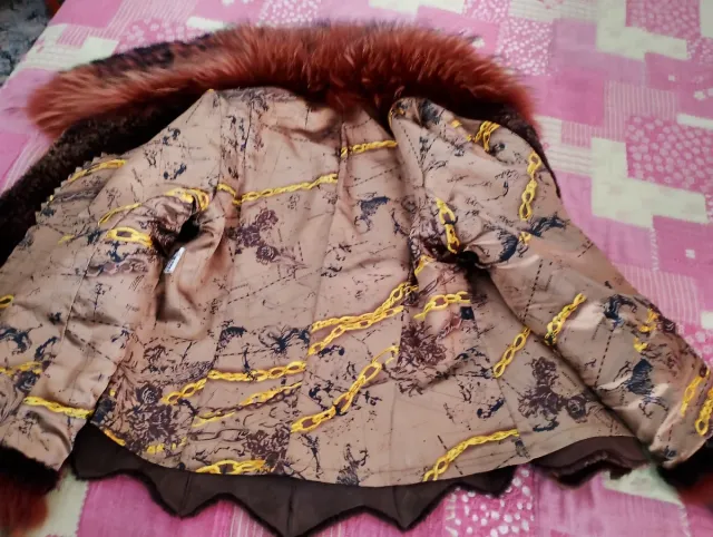 Chaquetón de pelo marrón