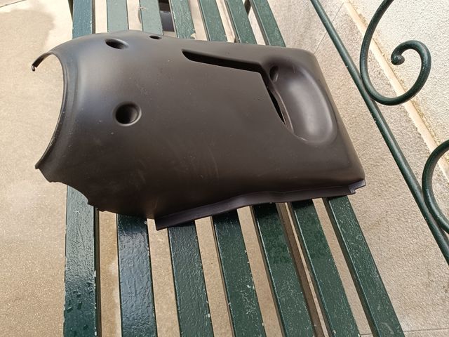 Plástico por baixo do volante Fiat Punto 188