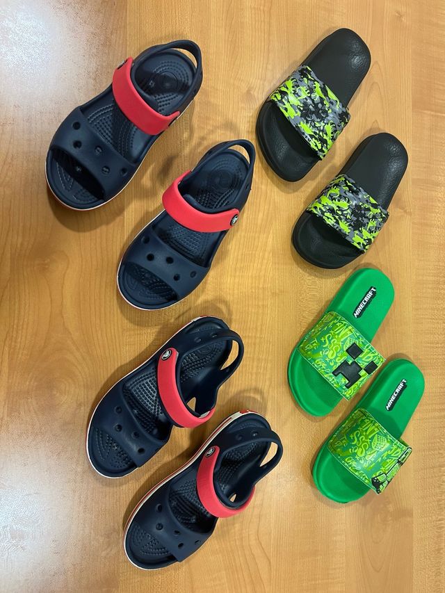 Crocs niño chanclas y sandalias Talla 28/29