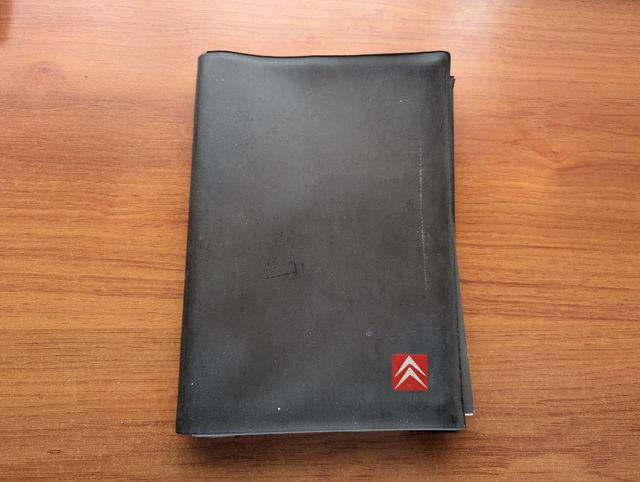 Libro Mantenimiento y Carpeta Citroën Saxo VTS