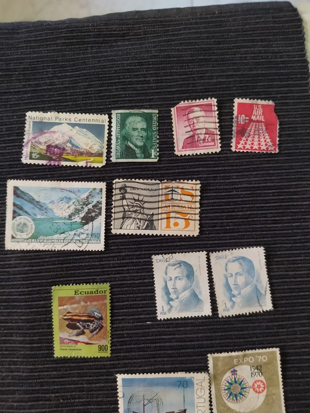 Lote 66 sellos del mundo, decada 1970