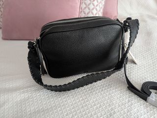 Bolso Parfois Negro Piel Trenzado