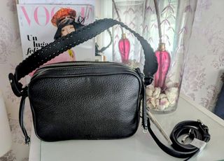 Bolso Parfois Negro Piel Trenzado