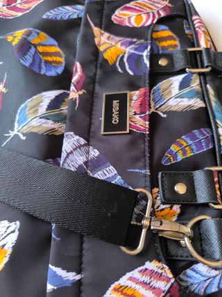 Maletín Misako Negro Estampado Plumas Multicolor