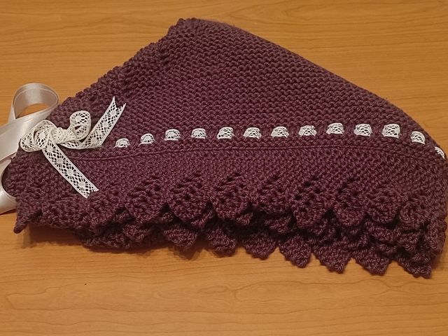 Eskuz egindako tokilla/ Toquilla hecha a mano